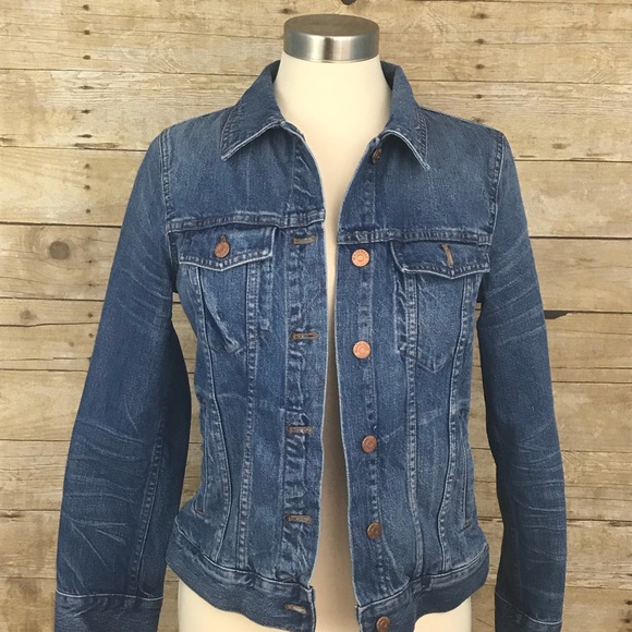 Madewell Jackets & Blazers - Madewell Denim Jacket size Medium